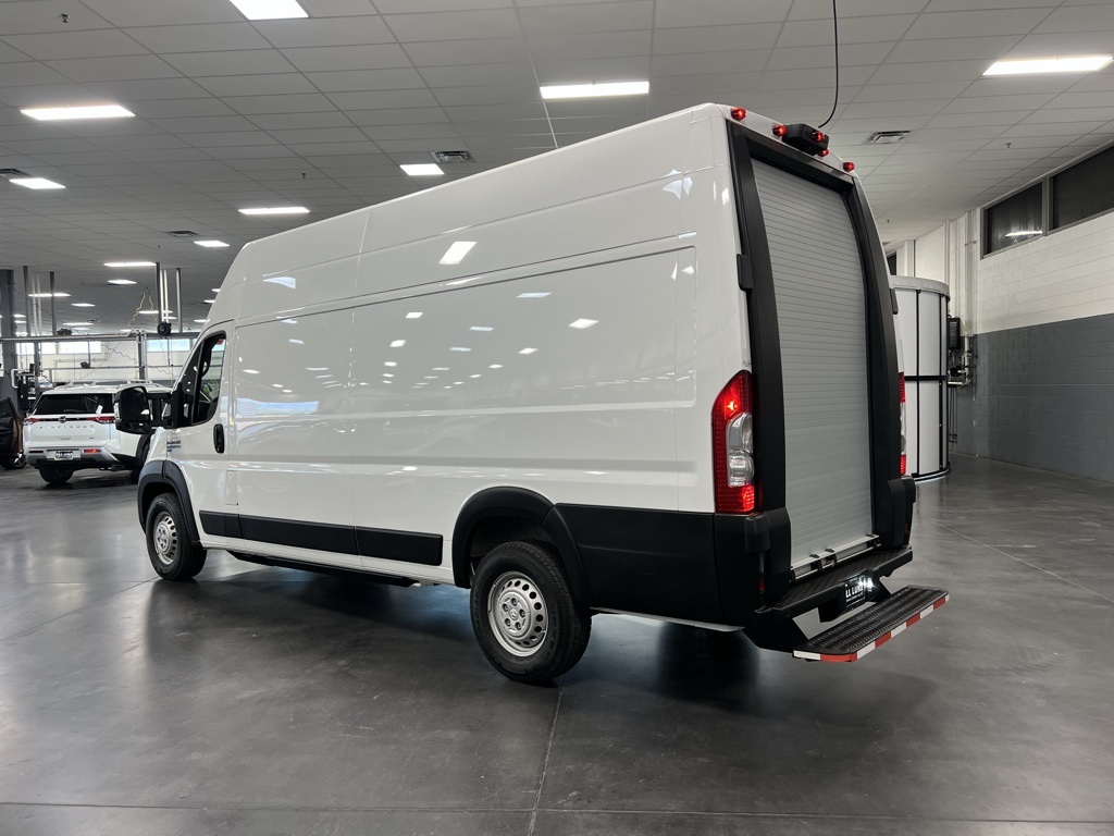 2024 Ram 3500 photo 6