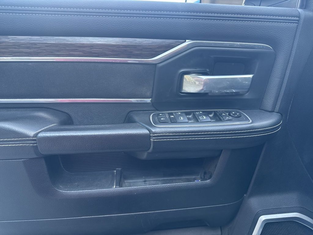 2020 Ram 2500 Laramie photo 19