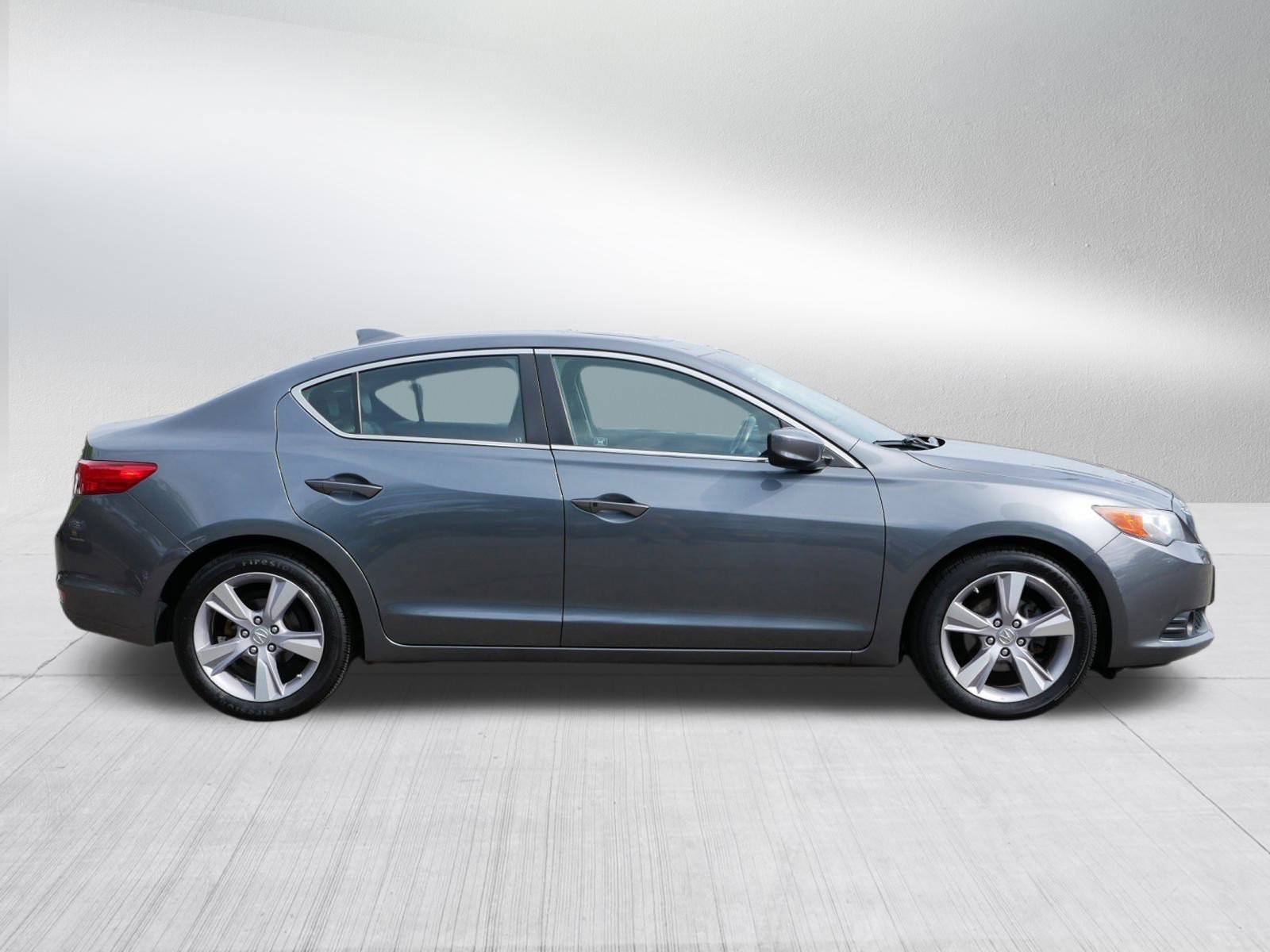 2013 Acura ILX 2.0L Premium photo 8