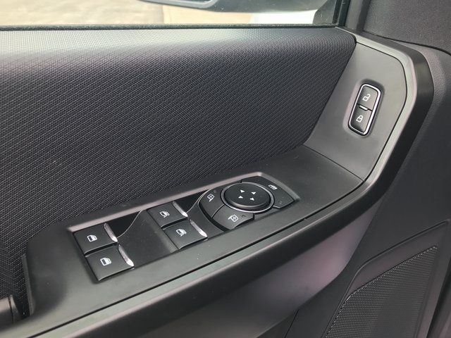 2025 Ford F-150 STX photo 3