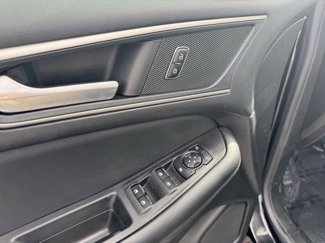 2023 Ford Edge SEL photo 10