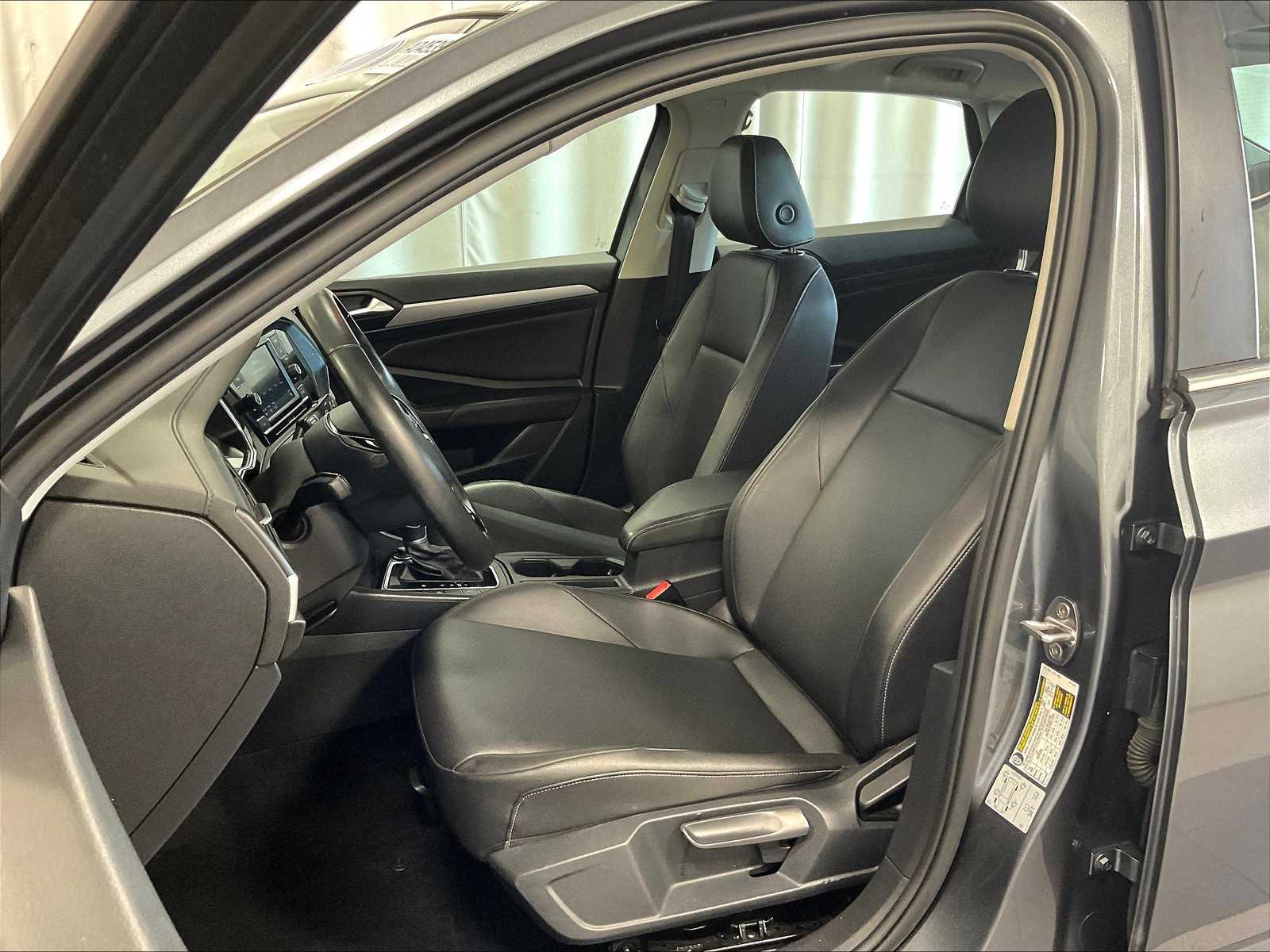 2019 Volkswagen Jetta SE photo 8
