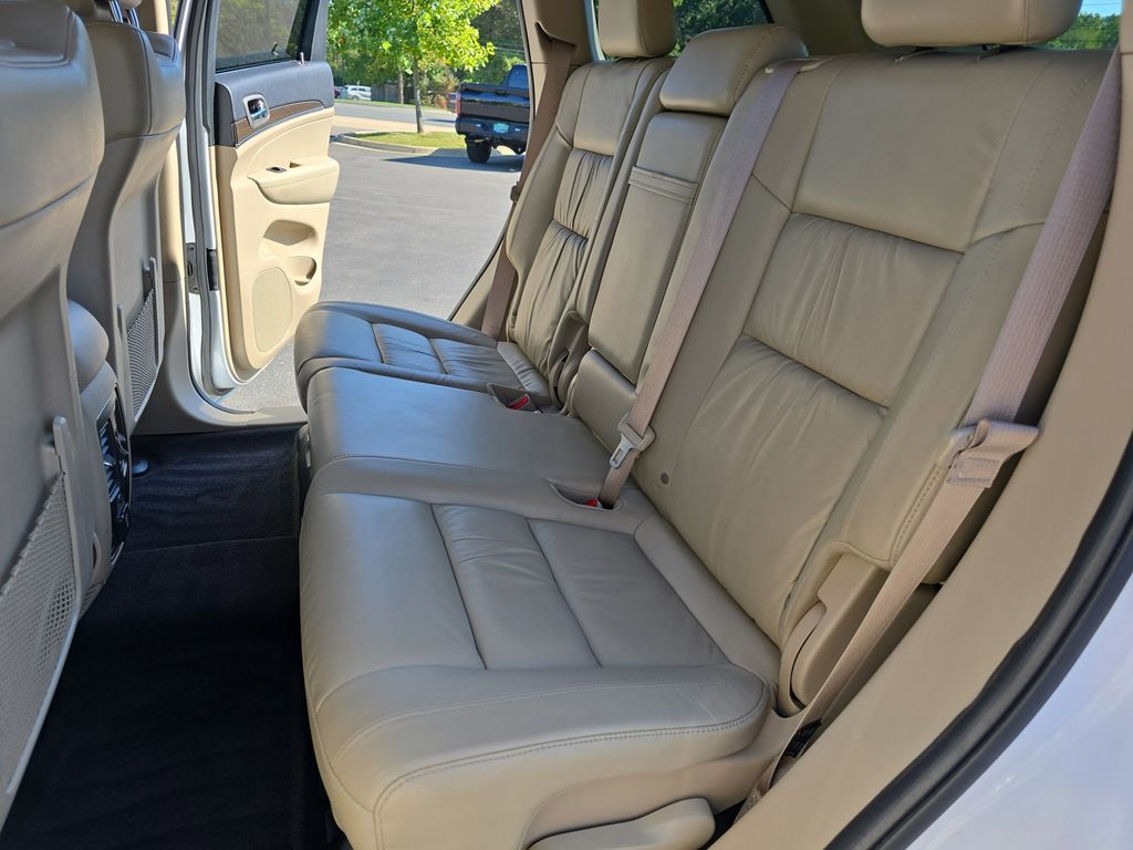 2015 Jeep Grand Cherokee Limited photo 13