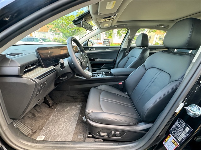 2025 Kia K5 EX photo 13