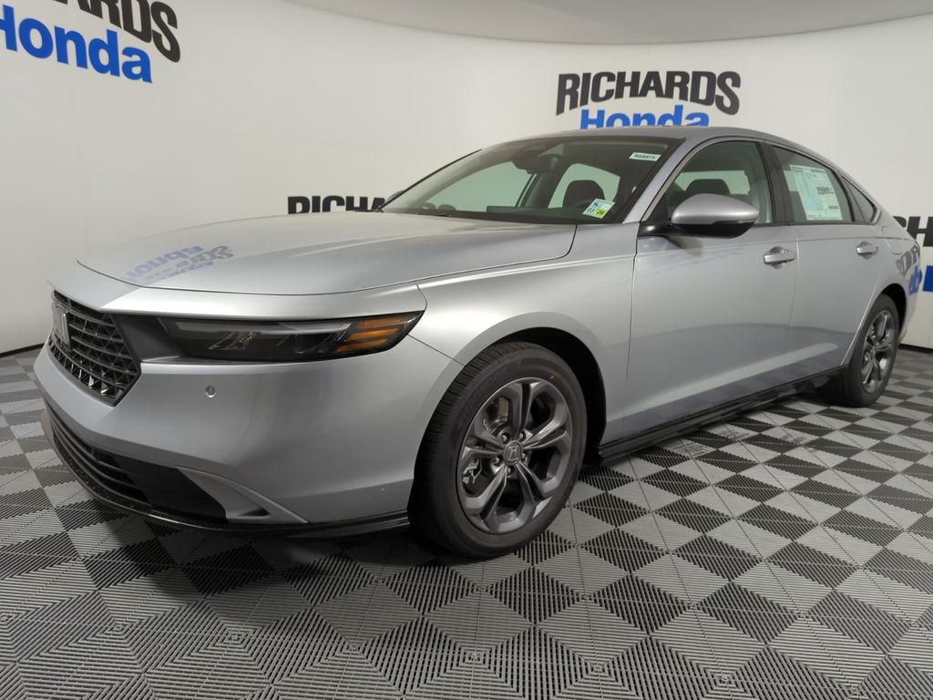 2025 Honda Accord Hybrid EX-L's photo