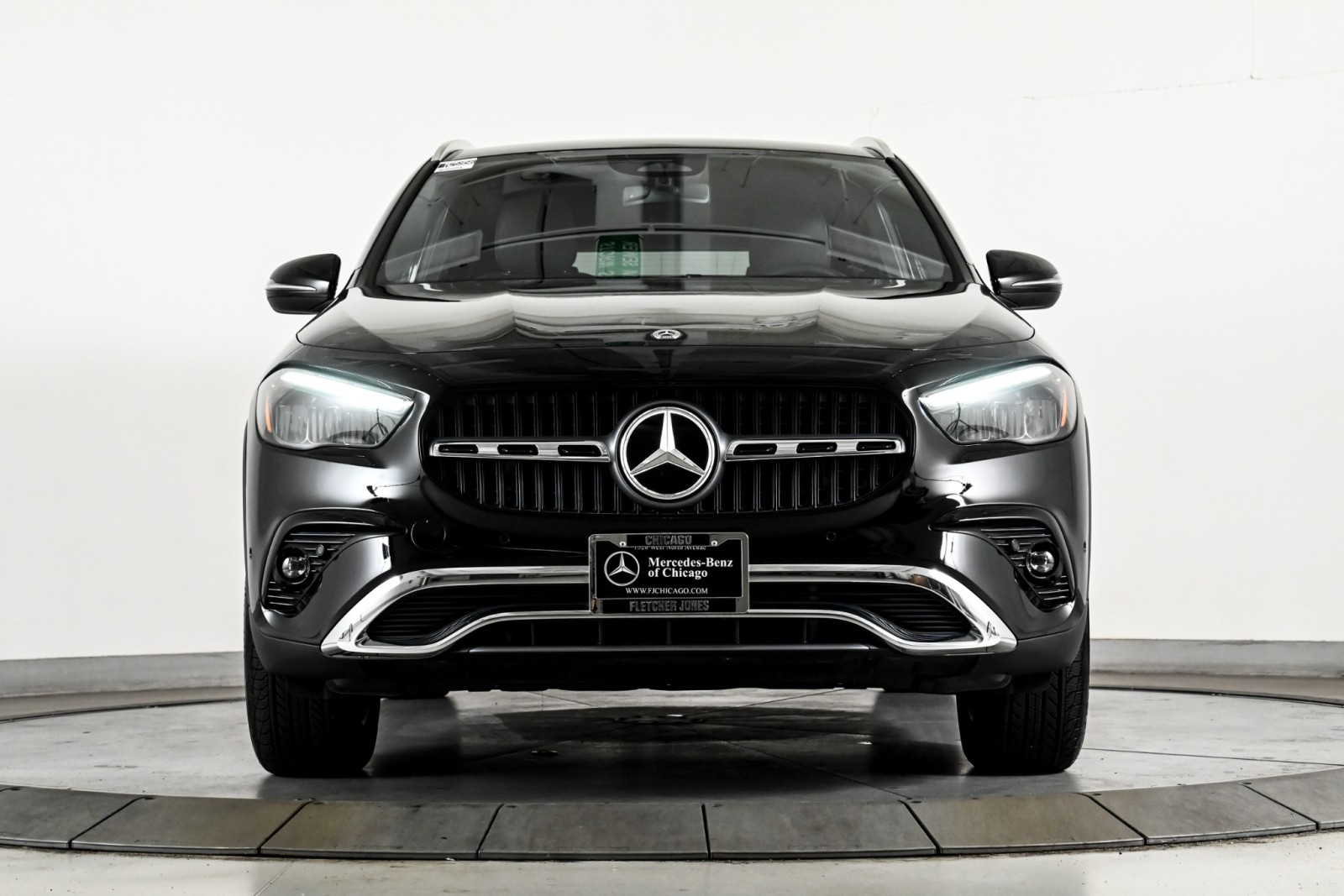 Certified Used 2025 Night Black Mercedes-Benz GLA 250 image 2