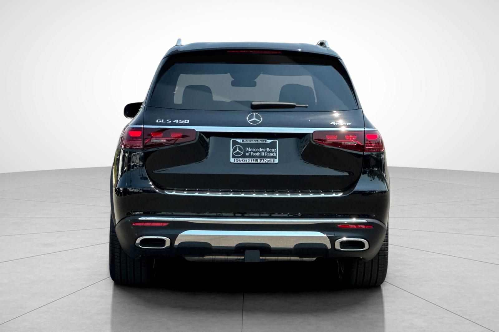 2025 Mercedes Benz GLS 450 4MATIC photo 9