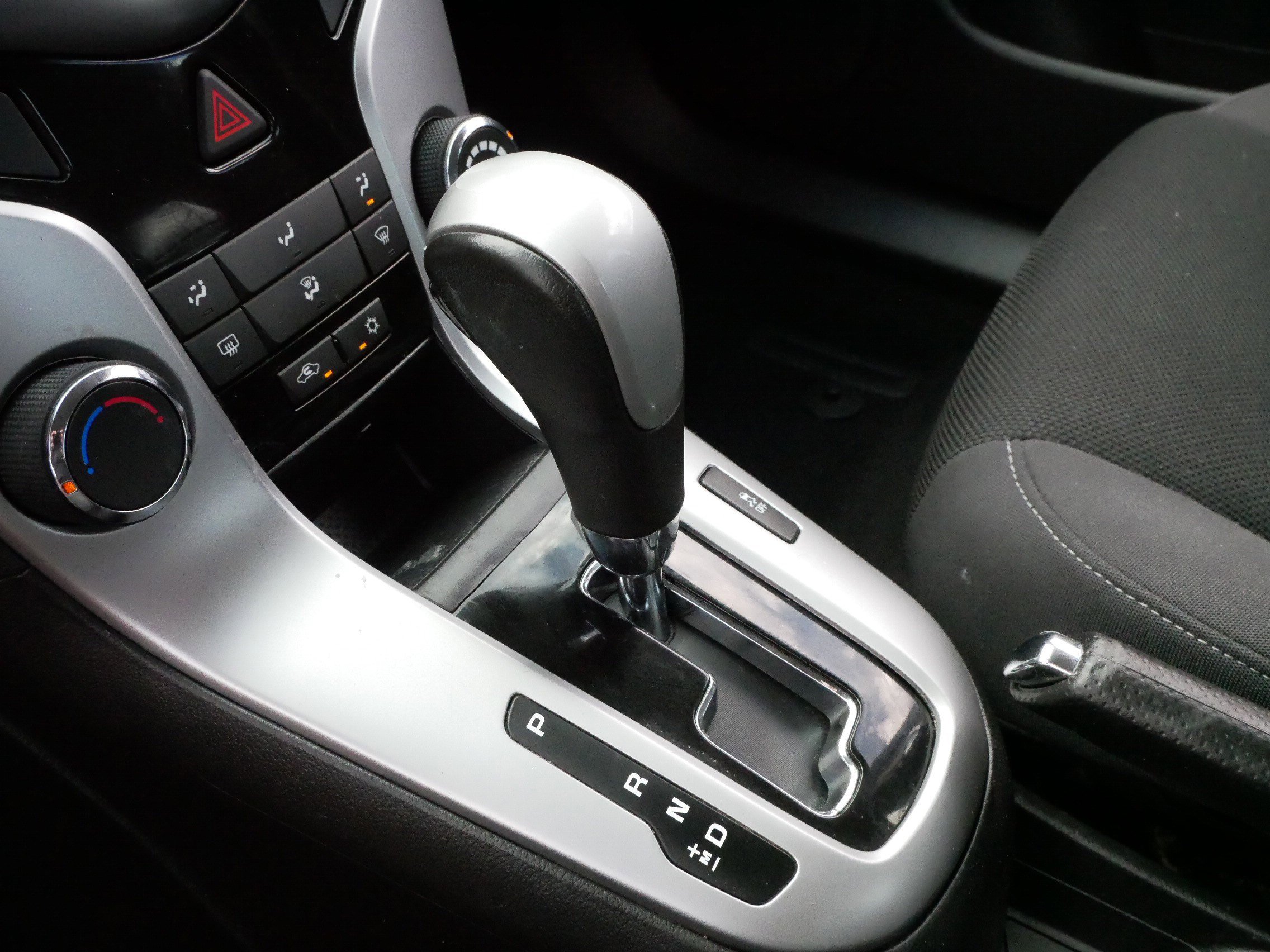 2014 Chevrolet Cruze photo 20