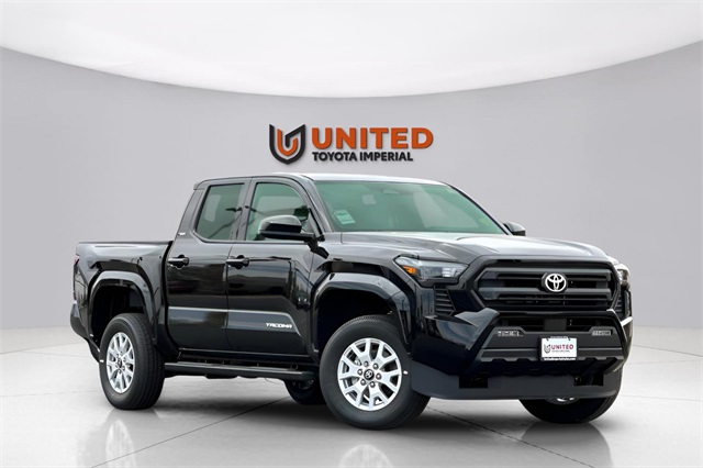 2025 Toyota Tacoma SR5's photo