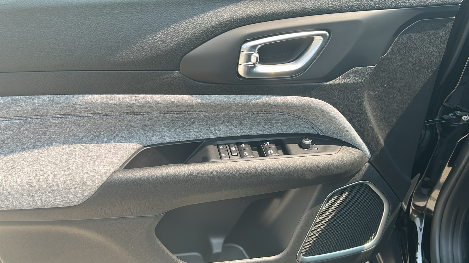 2025 Jeep Compass Latitude photo 14