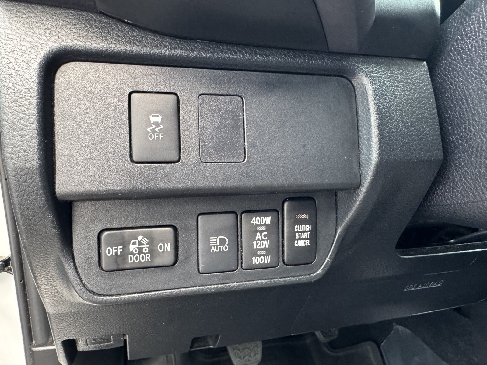 2020 Toyota Tacoma TRD SR5 photo 39