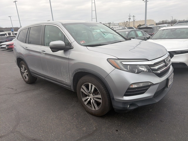 2016 Honda Pilot EX's photo