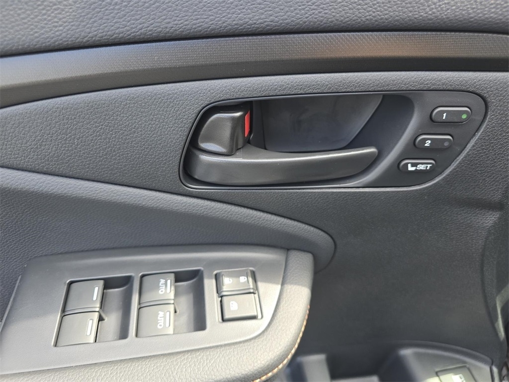 2025 Honda Ridgeline TrailSport photo 24