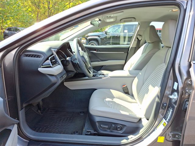 2023 Toyota Camry SE photo 13