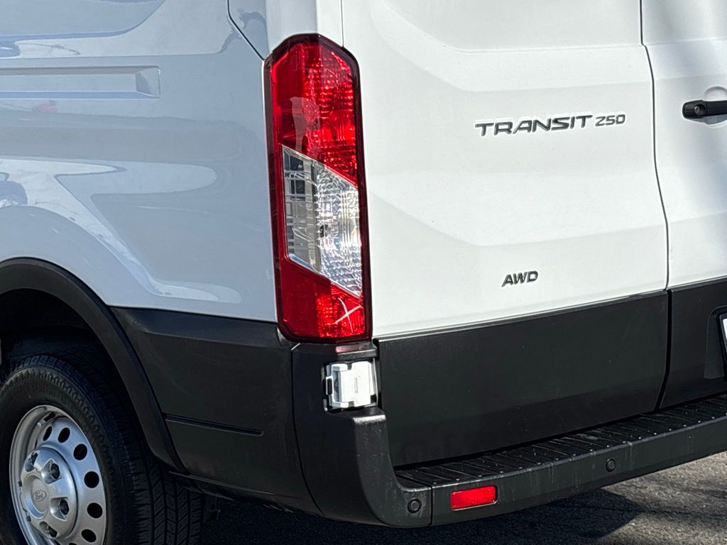2023 Ford Transit photo 3