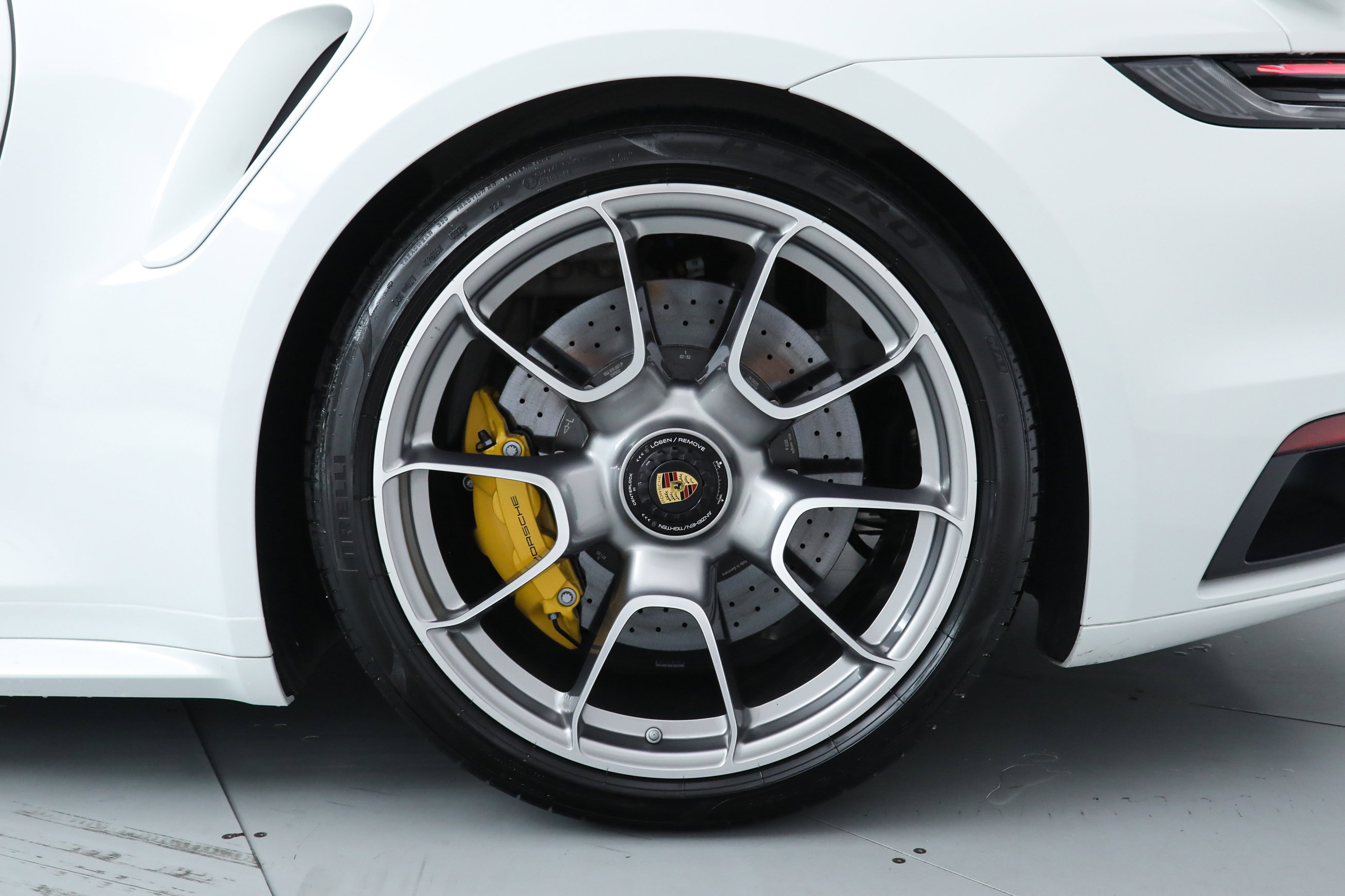 2025 Porsche 911 Turbo S Cabriolet photo 39