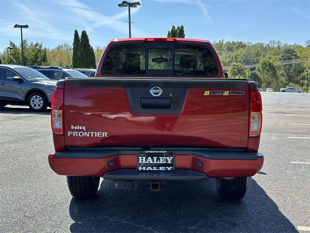 2016 Nissan Frontier Desert Runner King Cab photo 16