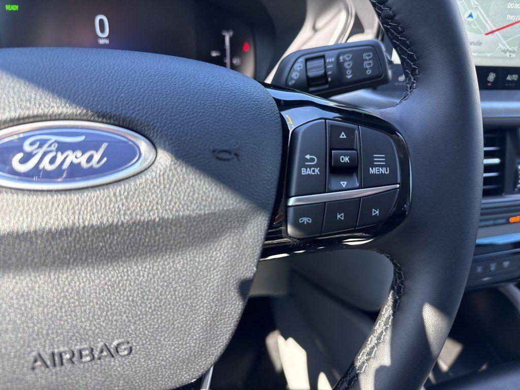 2025 Ford Escape Plug-In Hybrid photo 31