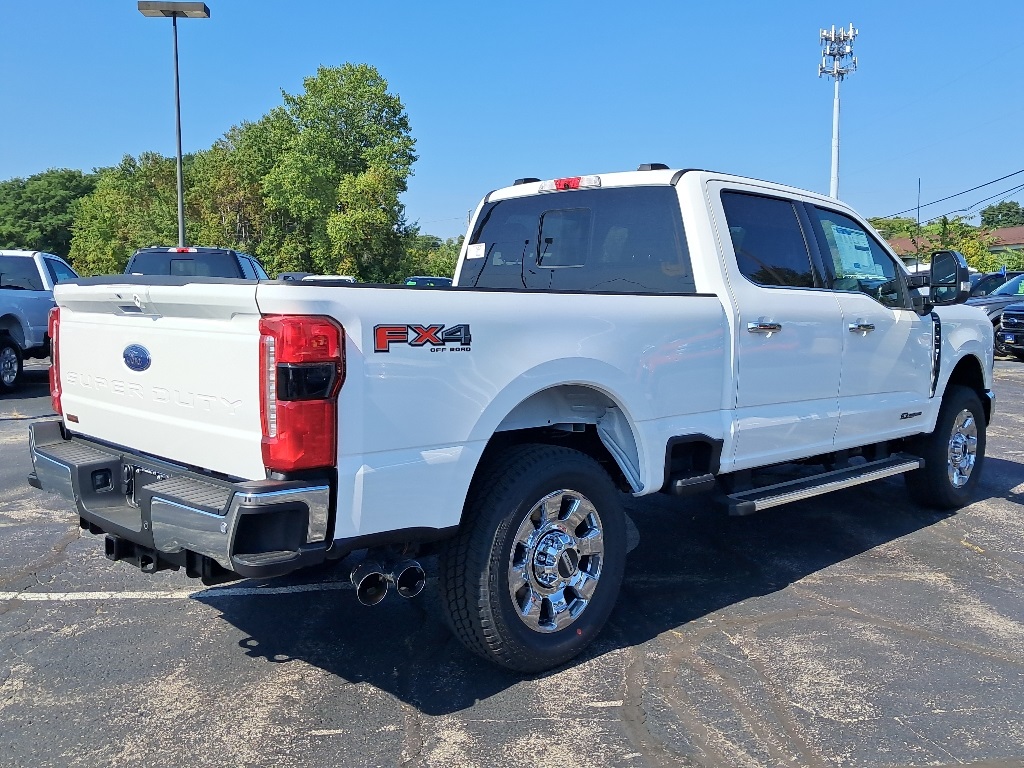 2026 Ford F-350 Lariat photo 4