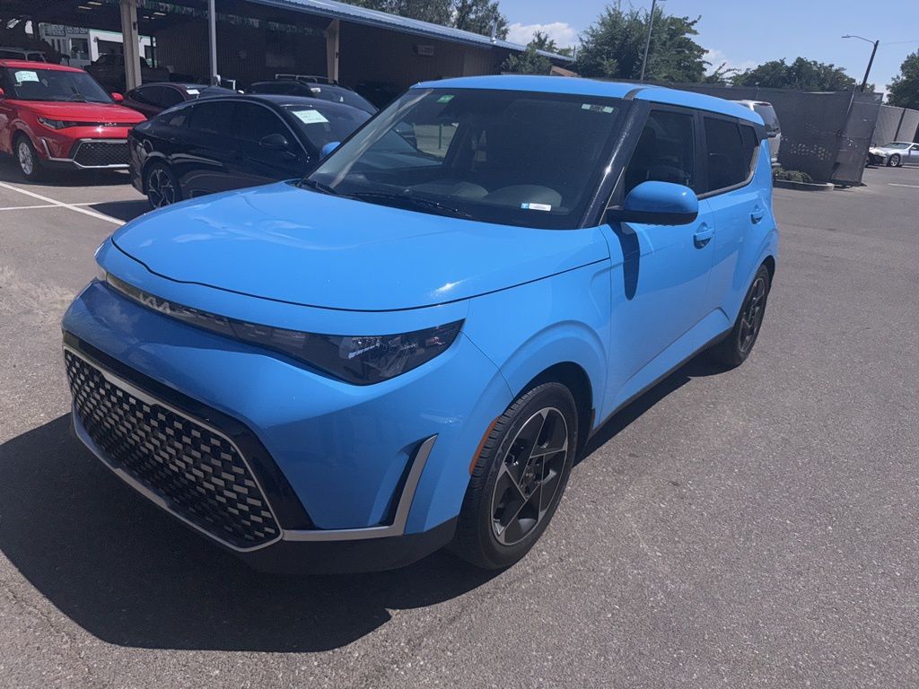 2023 Kia Soul EX photo 12