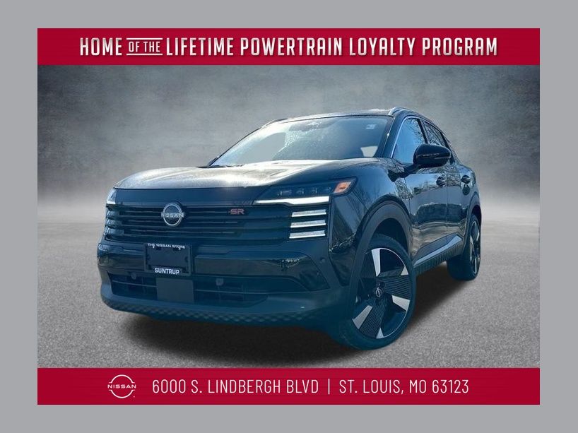 2025 Nissan Kicks SR AWD's photo