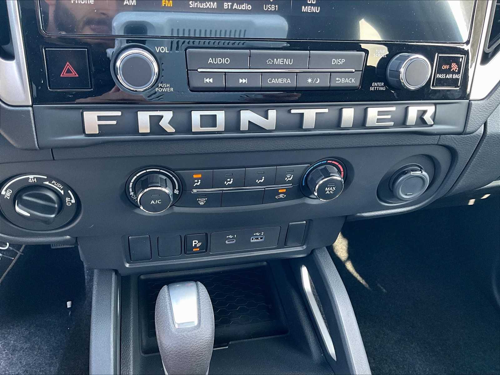 2025 Nissan Frontier SV photo 21