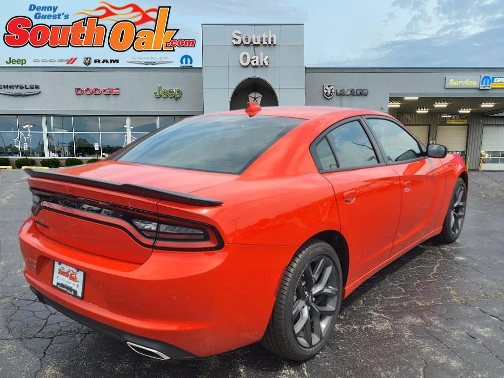 2023 Dodge Charger SXT photo 4