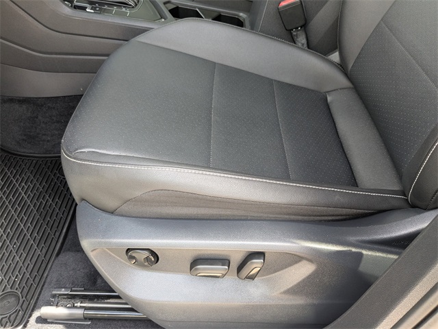 2021 Volkswagen Tiguan SE photo 18