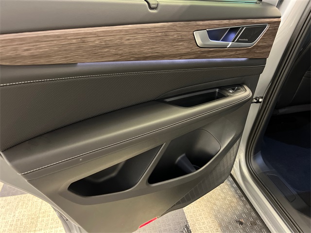 2026 Volkswagen Atlas SEL Premium R-Line photo 11