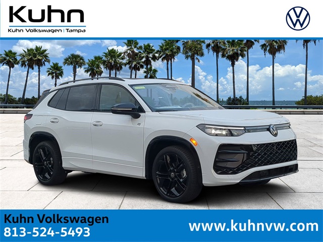 2026 Volkswagen Tiguan SE R-LINE BLACK's photo