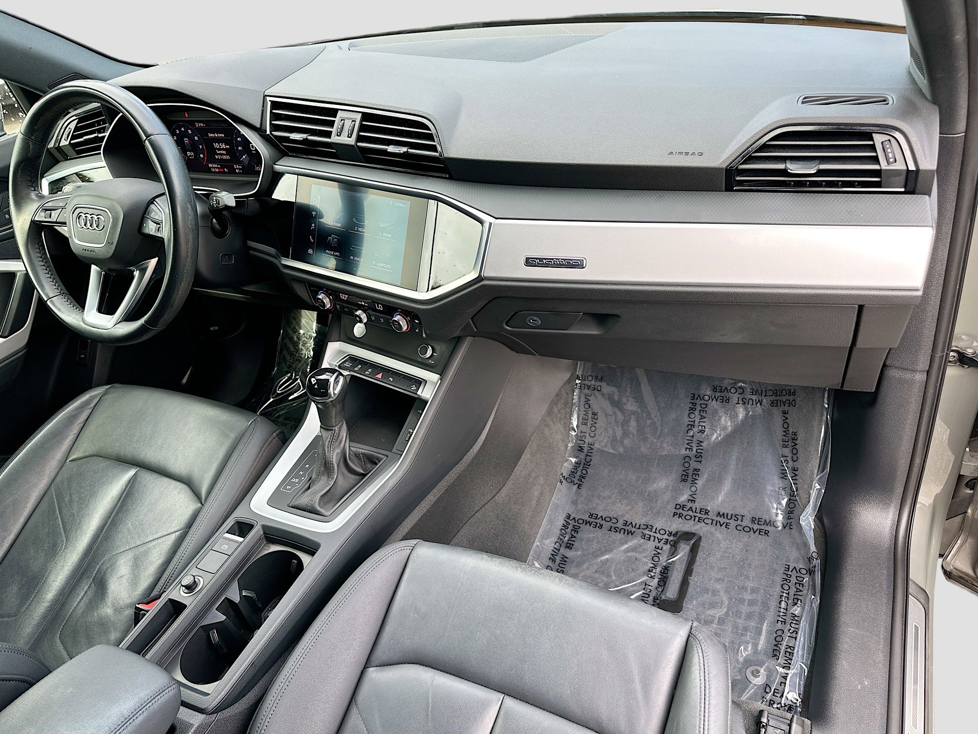 2020 Audi Q3 S line Premium photo 33