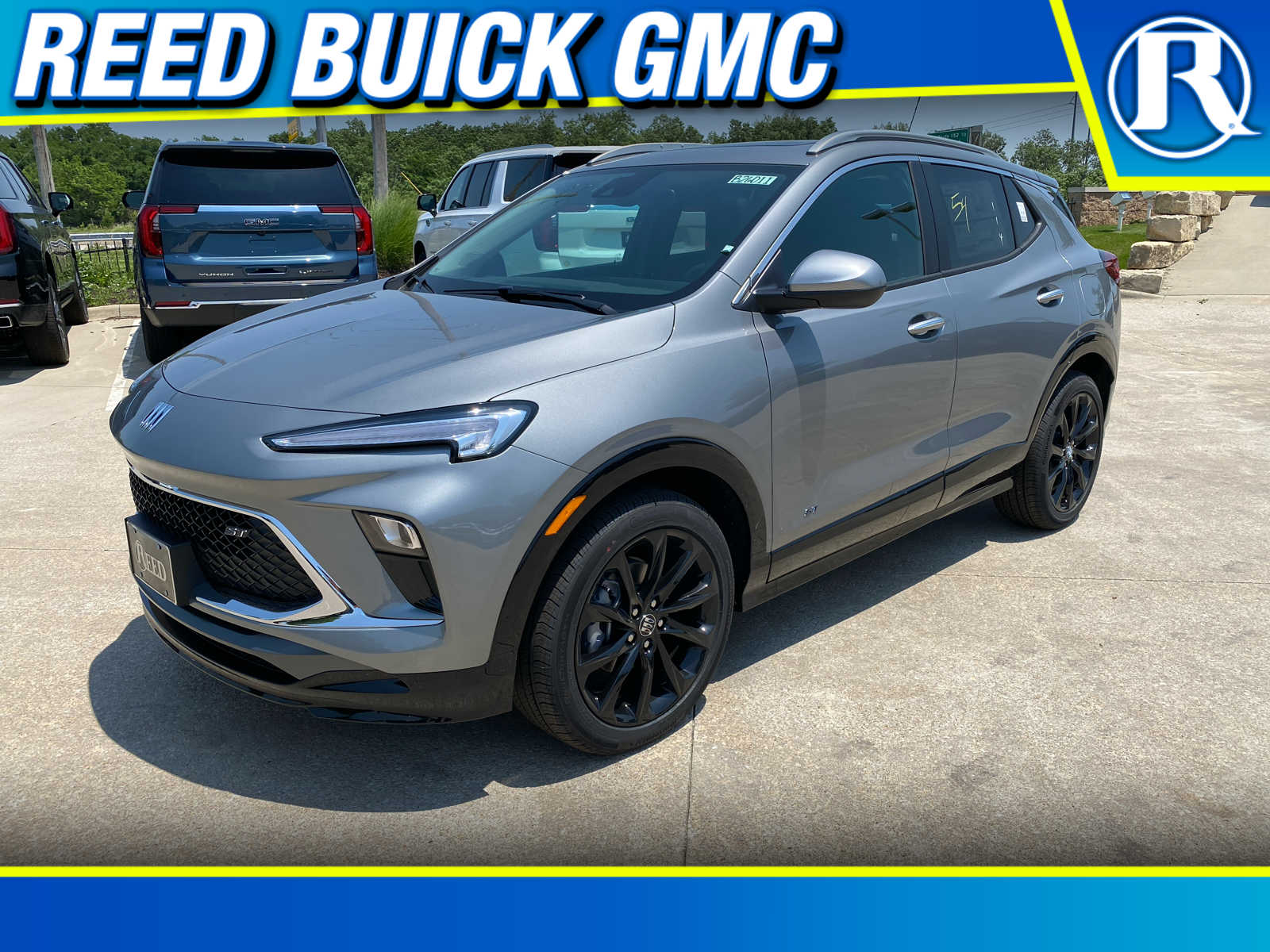 2026 Buick Encore GX Sport Touring photo 2