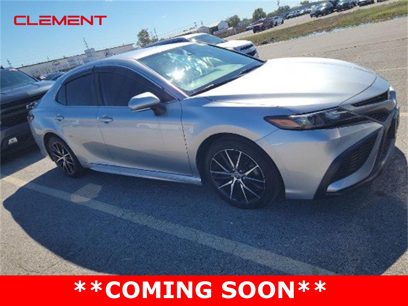 2022 Toyota Camry SE's photo