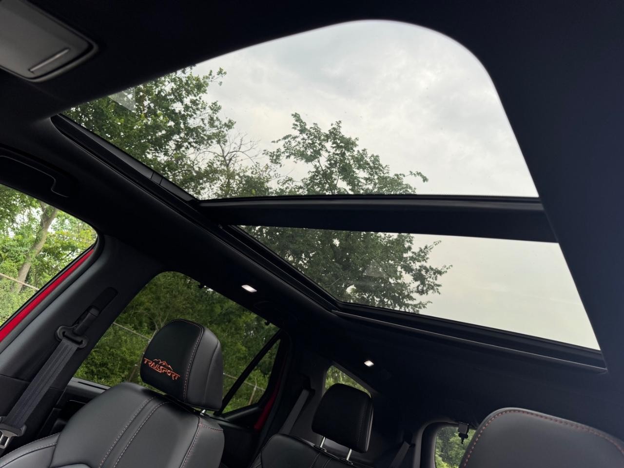 2025 Honda Pilot TrailSport photo 18
