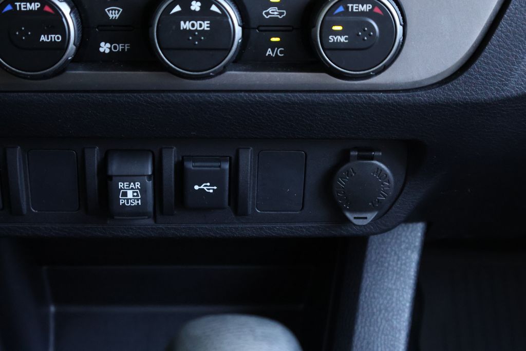 2023 Toyota Tacoma SR5 photo 20
