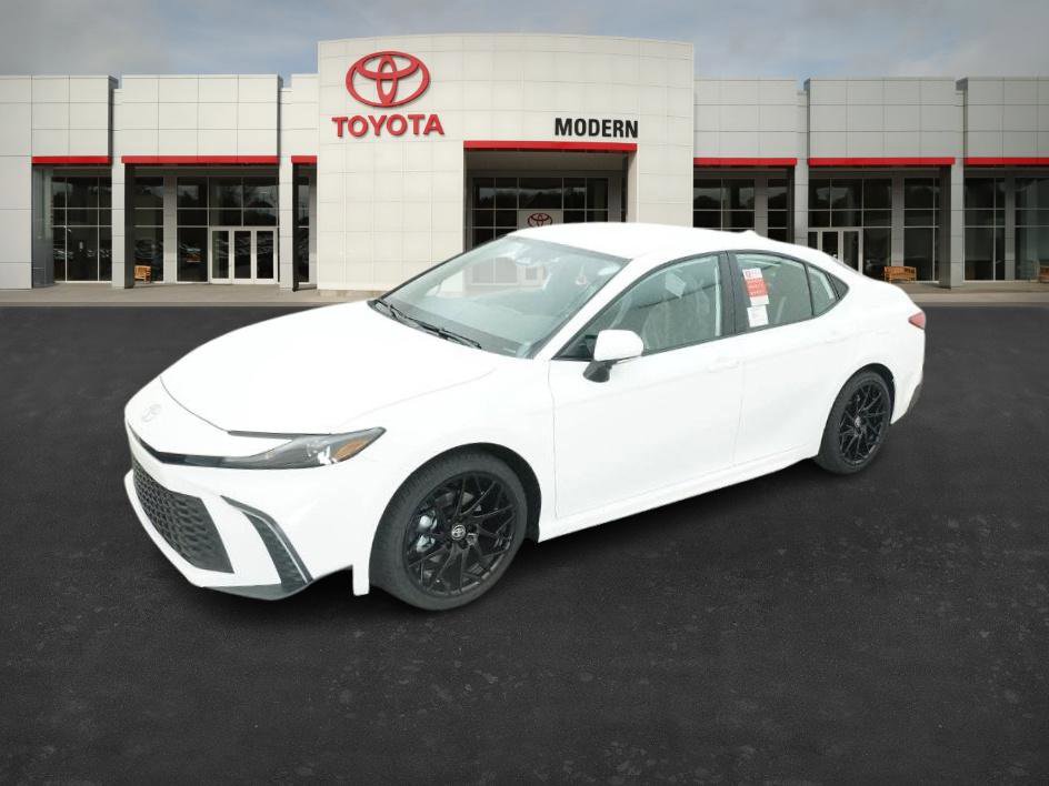 2026 Toyota Camry SE's photo
