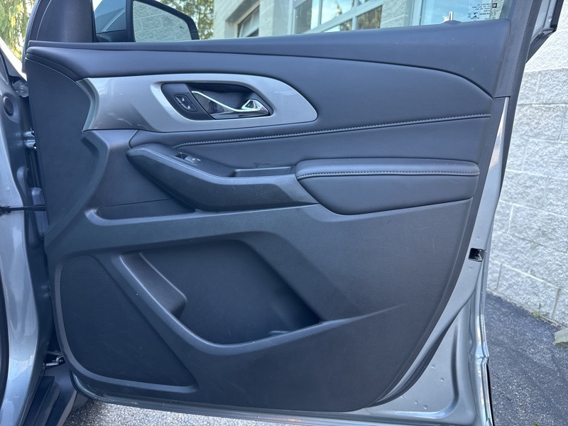 2023 Chevrolet Traverse photo 46