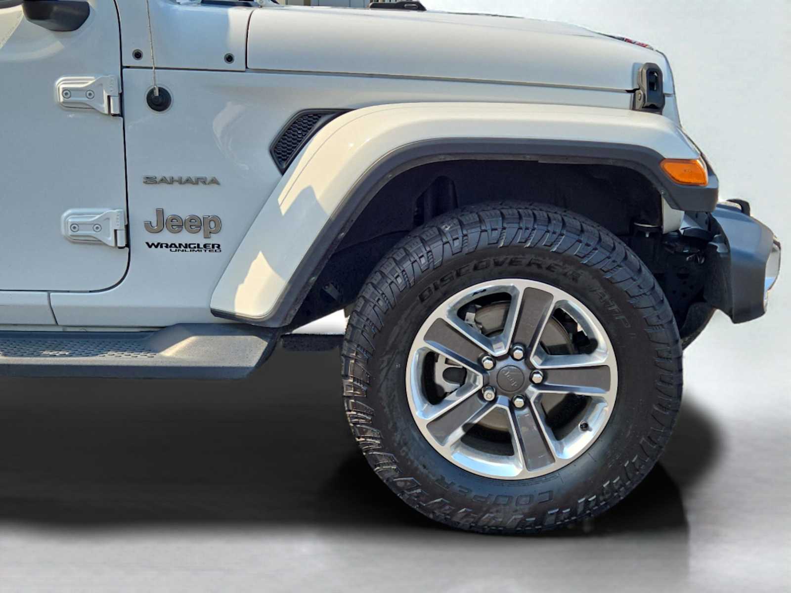 2022 Jeep Wrangler Unlimited Sahara photo 33
