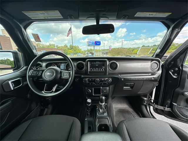 2023 Jeep Wrangler Willys photo 16
