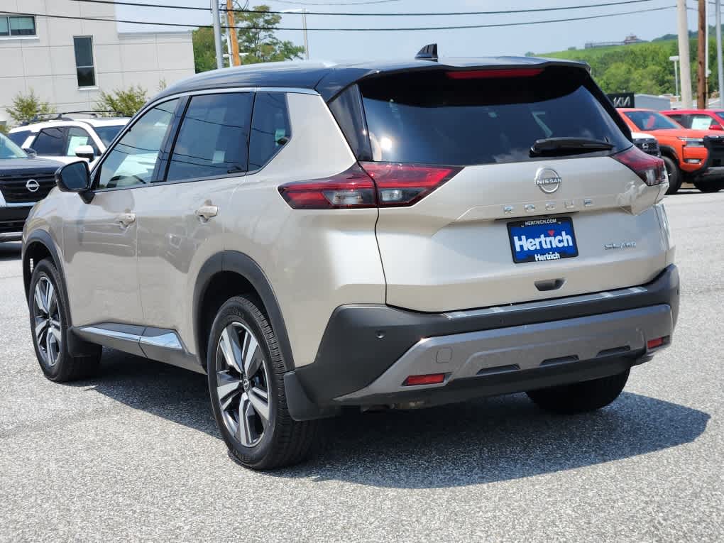 2022 Nissan Rogue SL photo 4