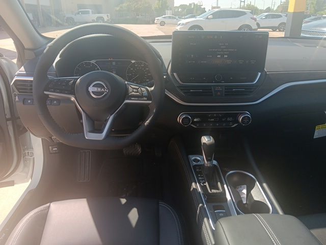 2025 Nissan Altima 2.5 SL photo 14
