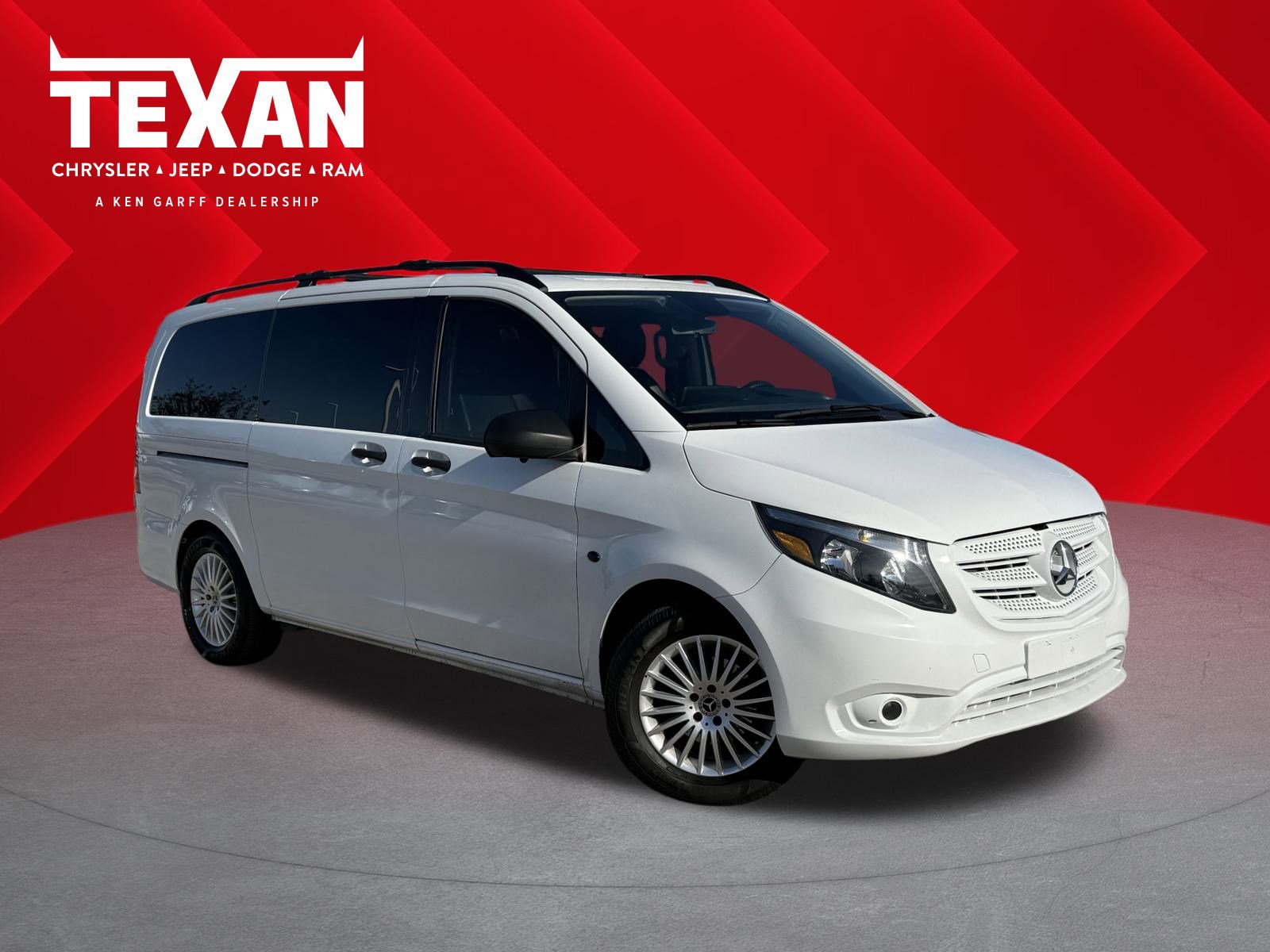 2019 Mercedes-Benz Metris Passenger Van Base's photo