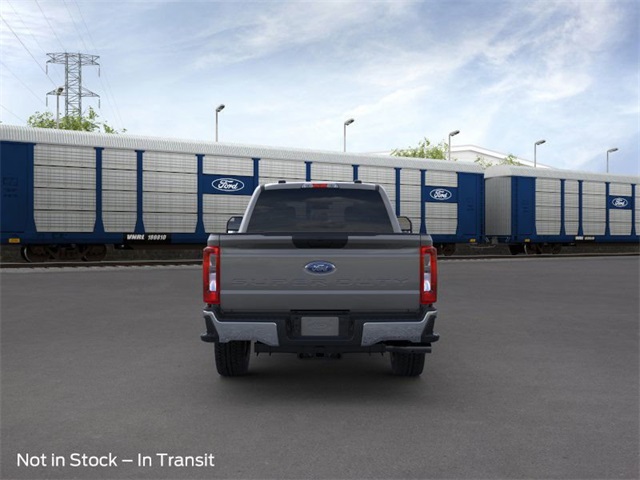 2025 Ford F-250 photo 5