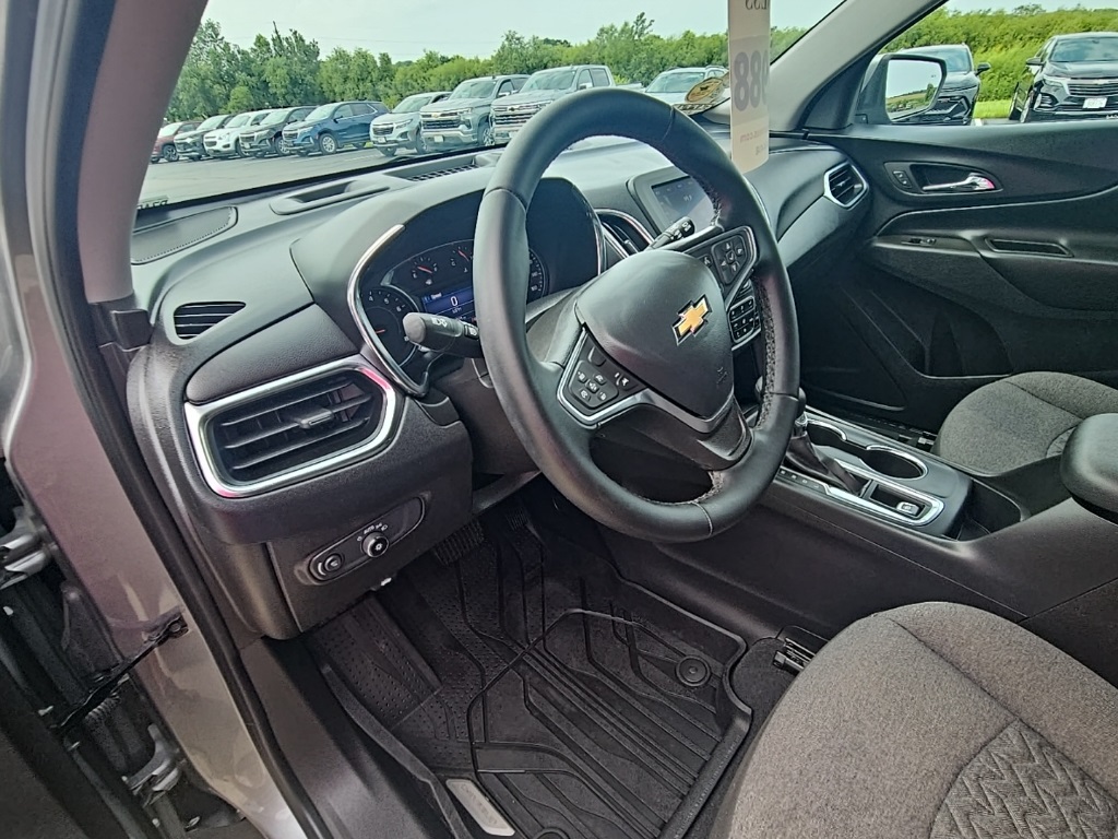 2023 Chevrolet Equinox LT photo 12