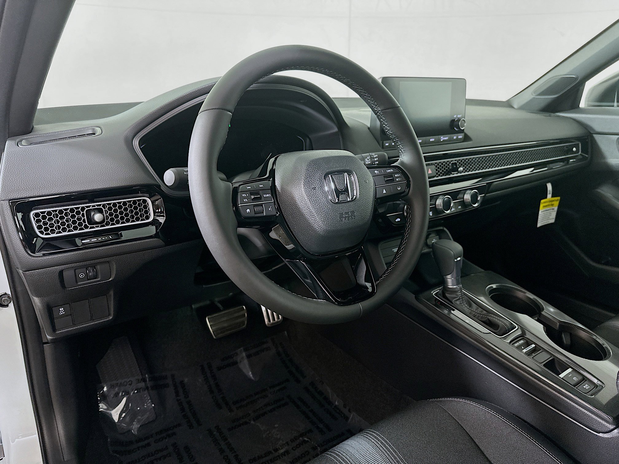 2026 Honda Civic Hatchback Sport Hybrid photo 9