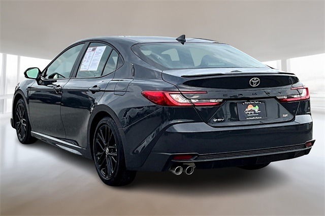 2025 Toyota Camry SE photo 10