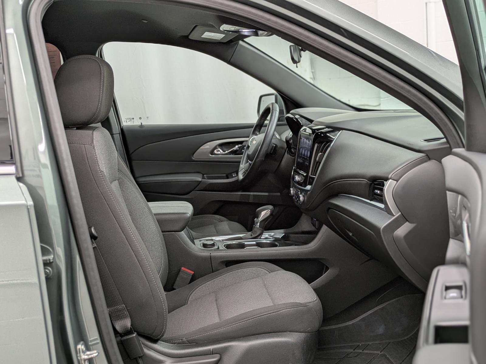 2023 Chevrolet Traverse Cloth photo 21
