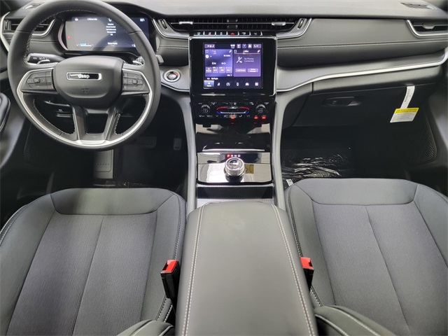 2025 Jeep Grand Cherokee Laredo X photo 19