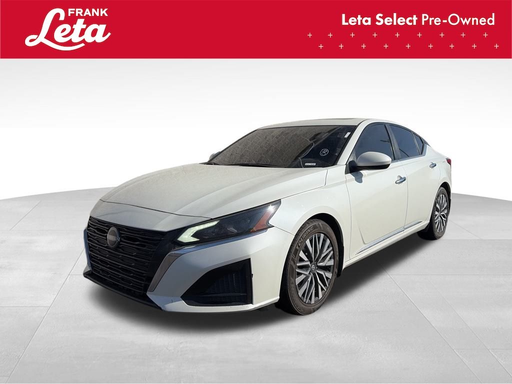 2023 Nissan Altima SV