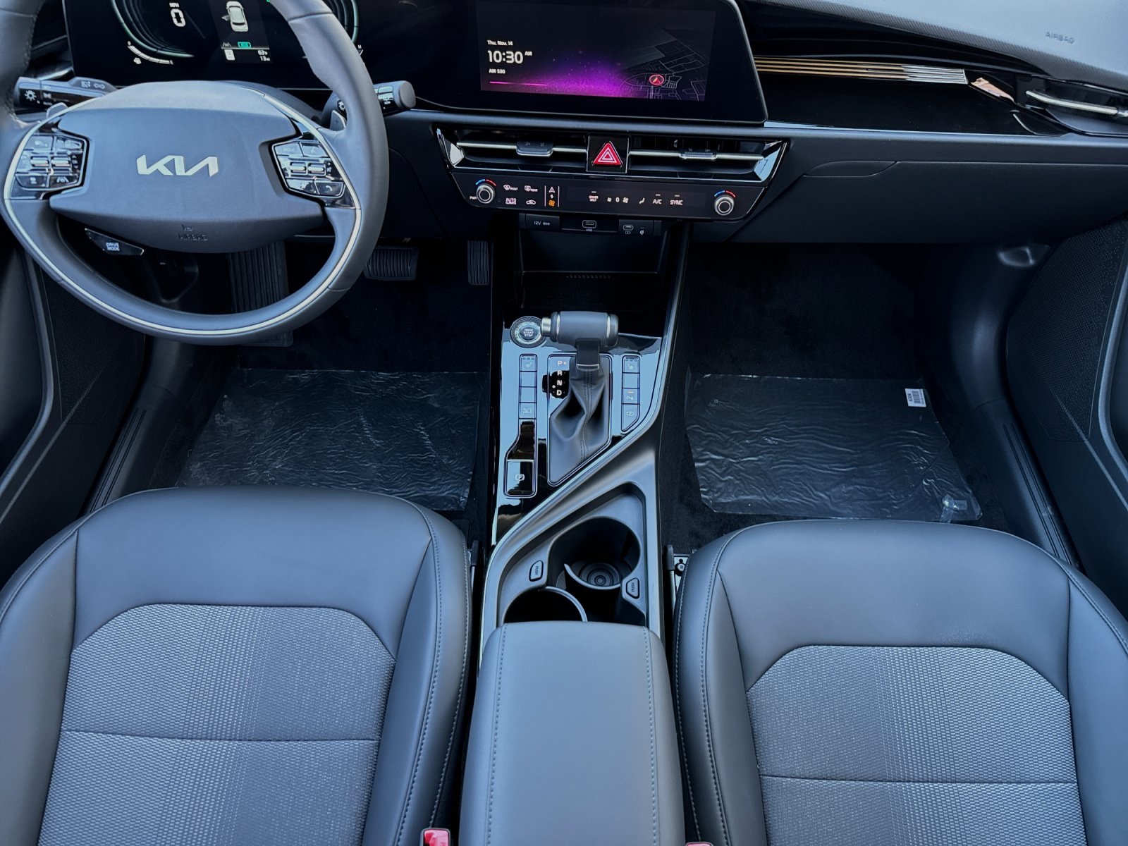 2025 Kia Niro EX photo 13